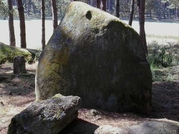 Hrachovský menhir