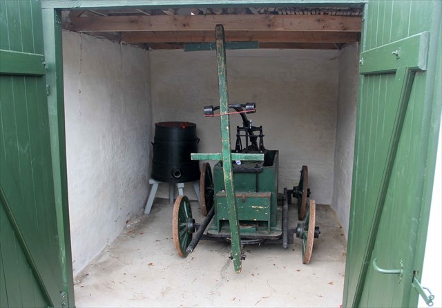 Tullebølle Gadekær - brandpumpe