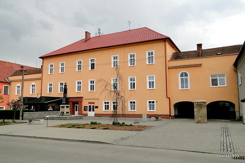 zámek zámek