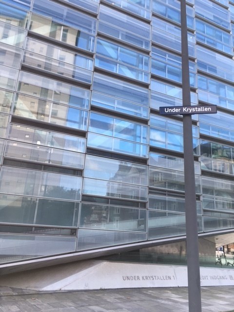 f2ddbe41-cc28-4ea3-806f-78157dda8eb6_l.jpg (480×640)