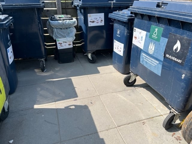 fadf13d6-7609-4ec9-a9ef-46c05f859de1_l.jpg (640×480)