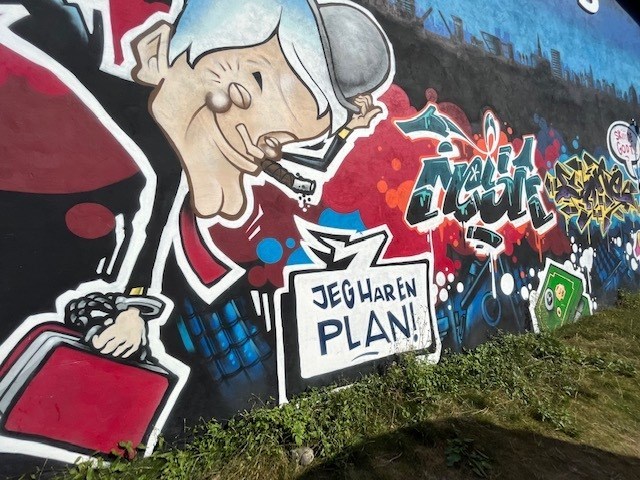 fe4e64ce-99df-47b7-9142-a84e9d867aa6_l.jpg (640×480)