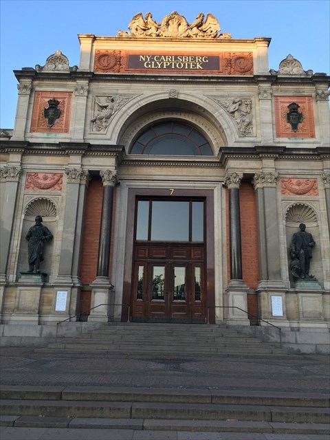 ffa92ac4-5f97-47f5-914e-1d33b8df0bac_l.jpg (480×640)