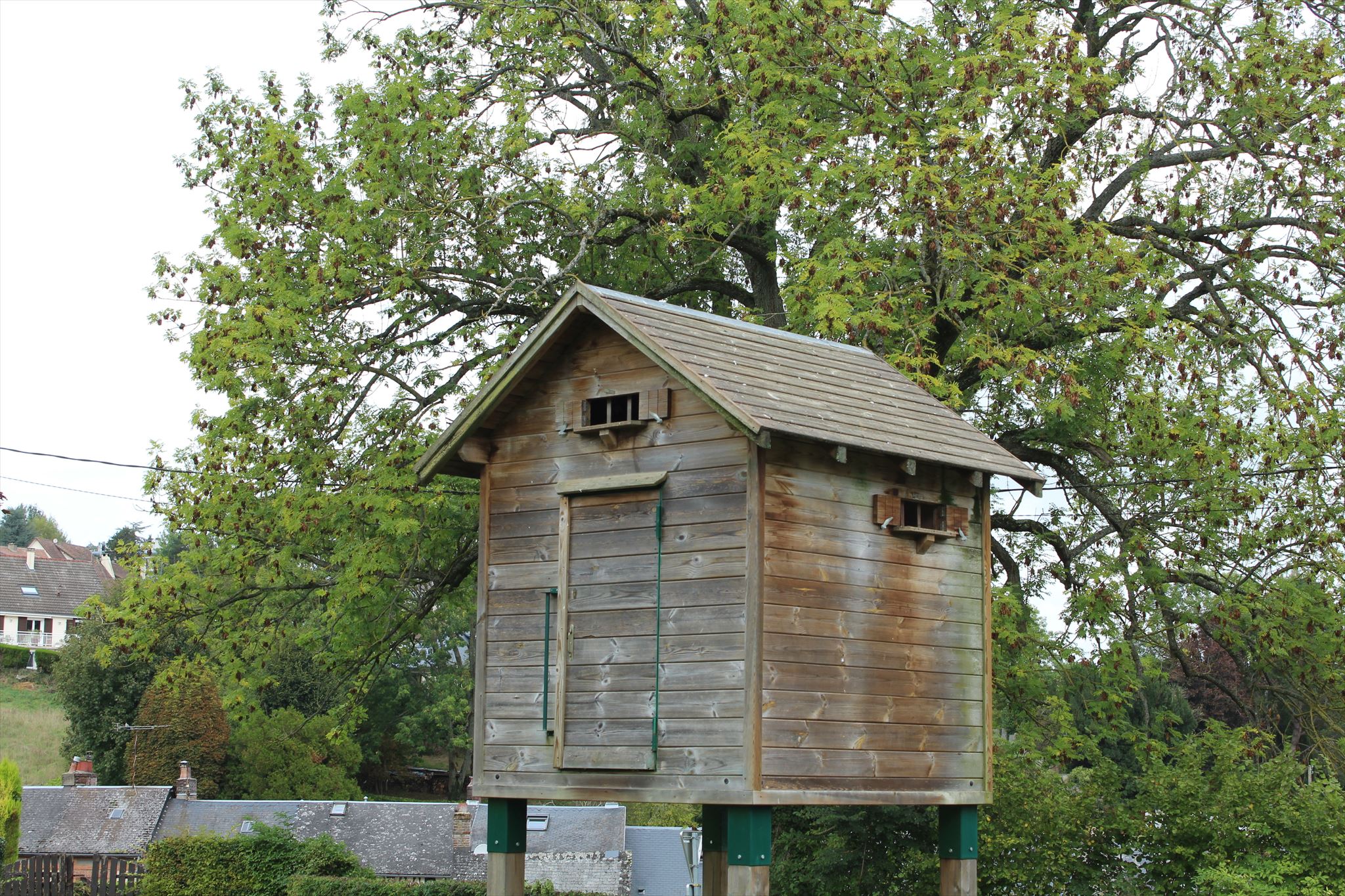 Pigeonnier contraceptif Aumale, France Dovecotes on