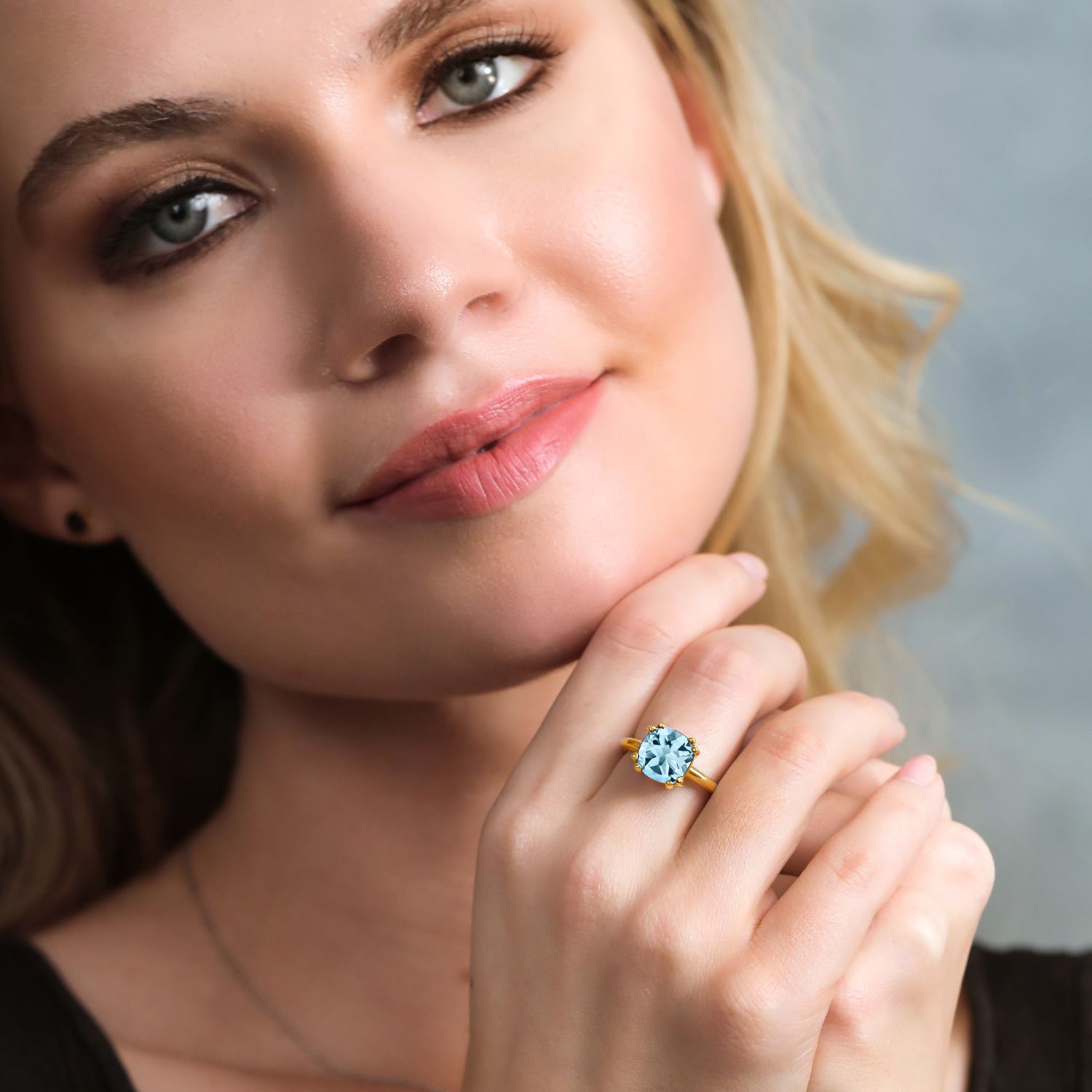 5.15 Ct Cushion Checkerboard Sky Blue Topaz 18K Yellow Gold Plated Silver Ring - Picture 11 of 36