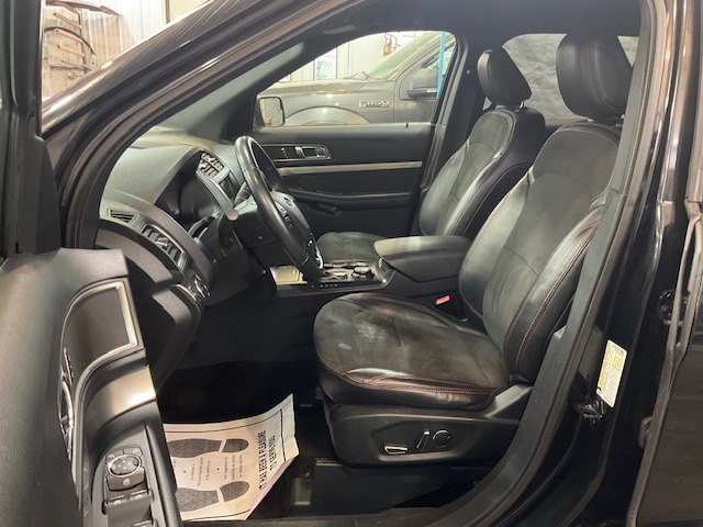 2018 Ford Explorer XLT - Photo 11