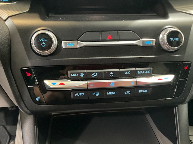 2020 Ford Explorer XLT - Photo 8