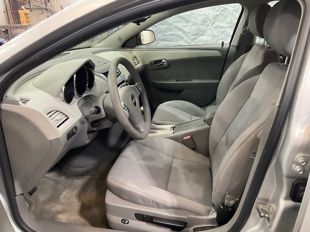 2012 Chevrolet Malibu 1LS - Photo 9