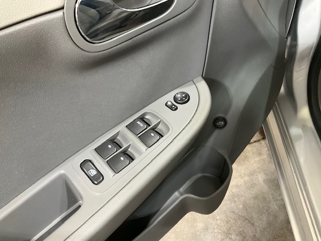 2012 Chevrolet Malibu 1LS - Photo 25