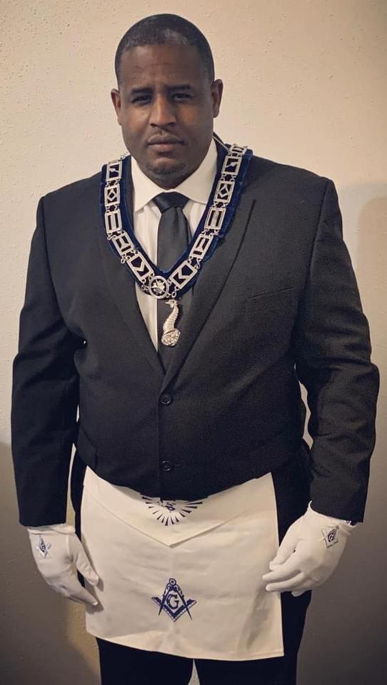 Detective Everett Briscoe, age 41