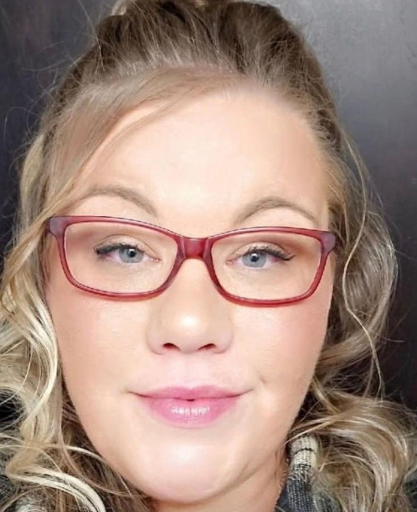Lora Back Lora Lee Roberts, age 37