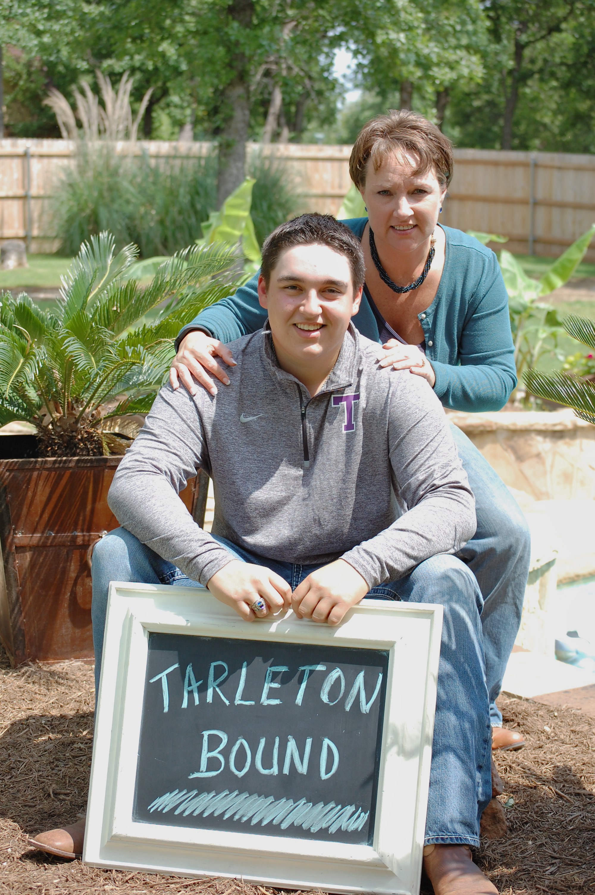 6cd704127d42e168bd00b8b324d2b6c327b4b5f2