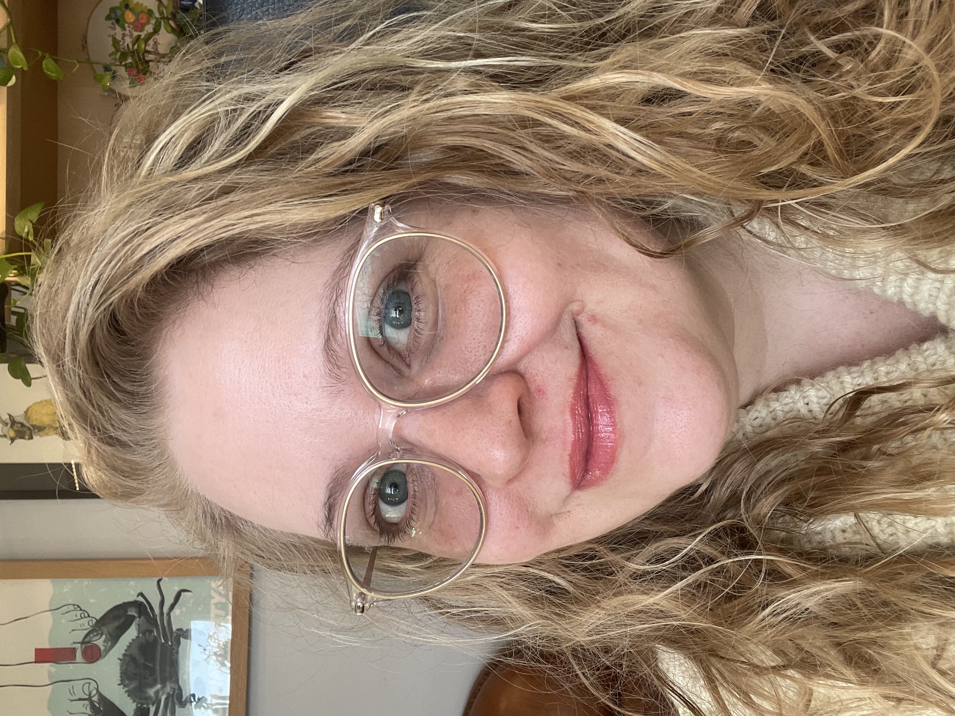 Lindsay is Winter Walking for CCH