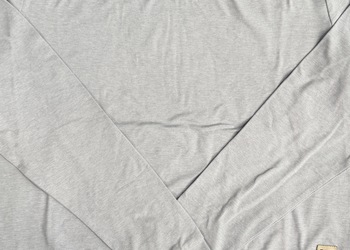 RUN | ECM: Women's Performance Tech Crewneck - light blue-gray