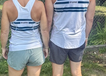 eau claire marathon singlet - white / teal