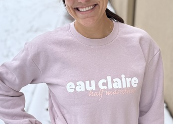 eau claire half marathon cropped crewneck - blush