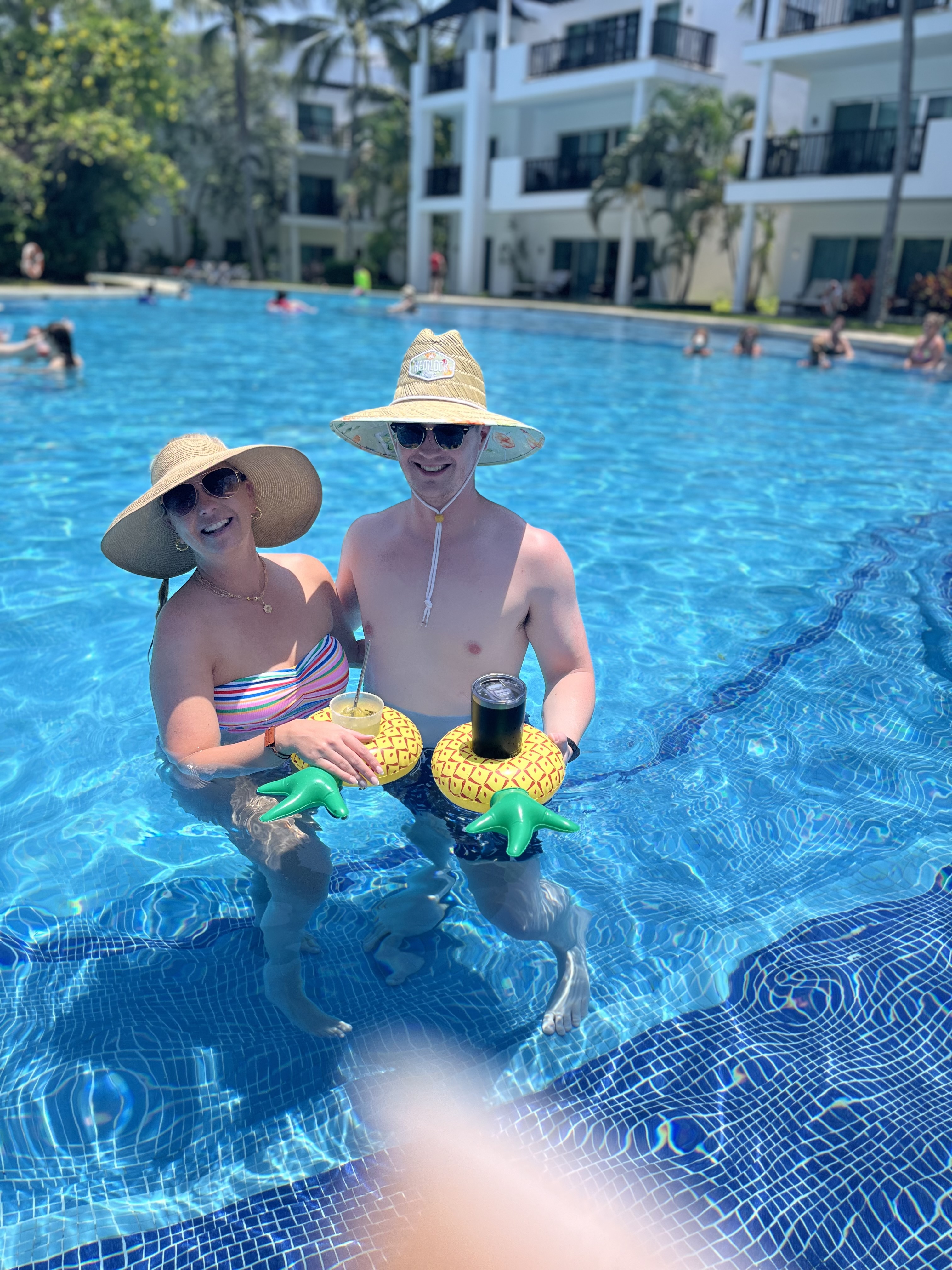 F1588319272b4408ae298eba3118d6f855241386