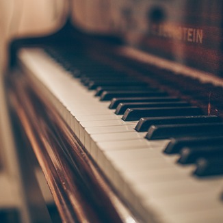 Abdeckung für "Piano Concertino No. 1 In Eb Major" von GMG and John S. Dixon