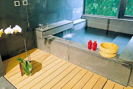 %E3%80%90%E9%A6%A5%E8%98%AD%E6%9C%B5%E7%83%8F%E4%BE%86%E6%B8%A1%E5%81%87%E9%85%92%E5%BA%97%E6%B3%A1%E6%B9%AF%E3%80%91