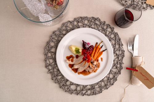 PALM Dinner Plate, 10.4", Porcelain, White, Case Of 2 Dozen
