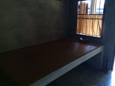 Suan Mokkh, ten day silent retreat, buddhism, monastic life, thailand, south east asia, meditation, zen, peaceful, mens dorms - HeadStuff.org
