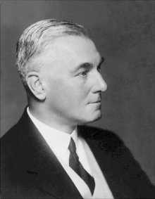 Sir Bernard Spilsbury, Forensic Science, Pathology, real life Sherlock Holmes, professional expert, cora crippen, controversy, terrible people from history, george joseph smith, norman thorne, operation mincemeat - HeadStuff.org