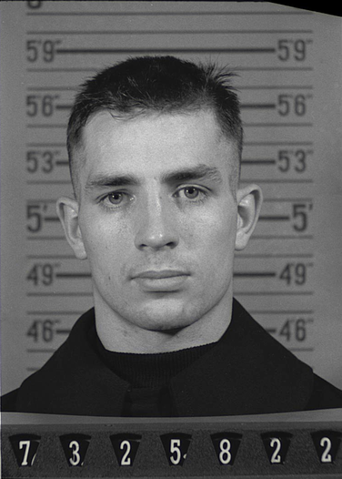 Jack Kerouacm naval picture, army, on the road, - HeadStuff.org