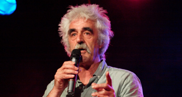 Michael Redmond - HeadStuff.org
