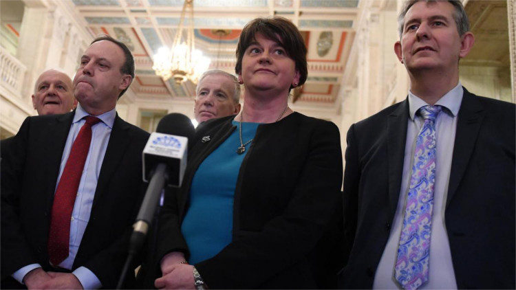 Arlene Foster Stormont - HeadStuff.org