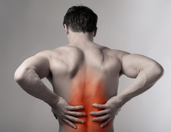 hurts to breathe middle back pain