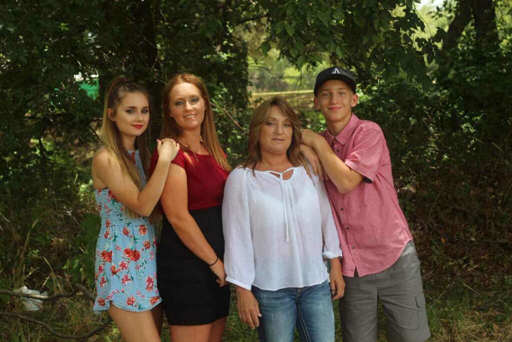 Kellie and her kids and grandkids 