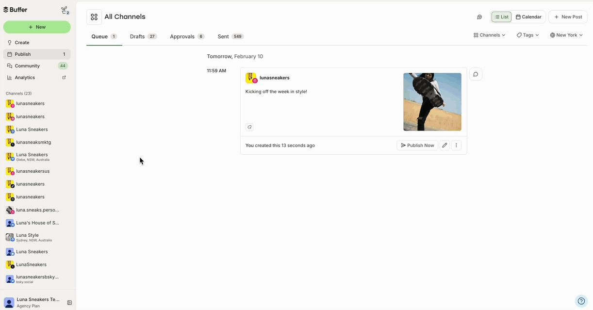 =1222x639 GIF of changing the timezone in Buffer