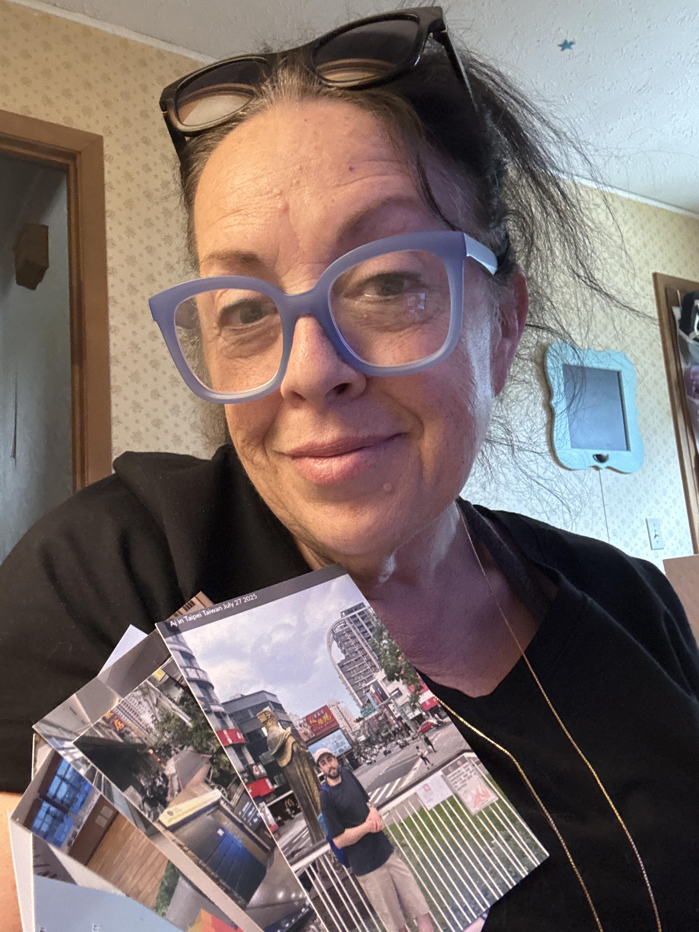 Photo of the recipient mentioned in the above review.