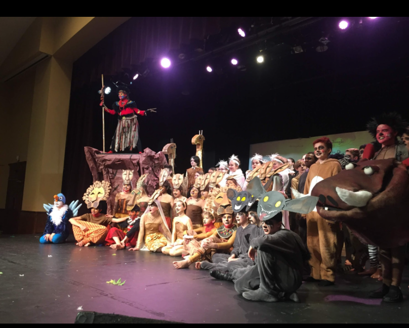 The Entire Cast side view