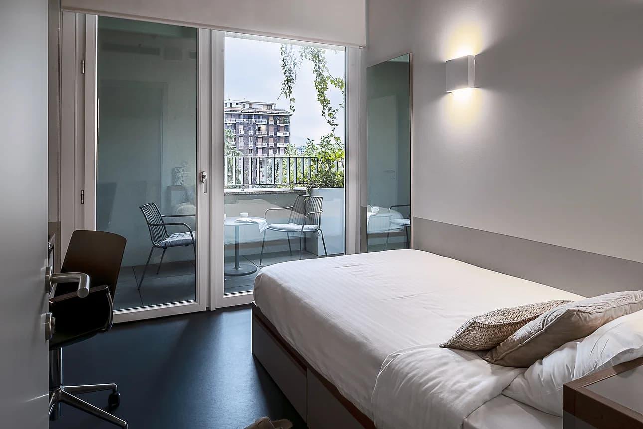 aparto Milan Giovenale