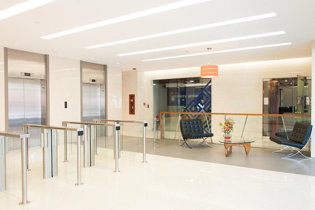 Corporativo Montes Urales III