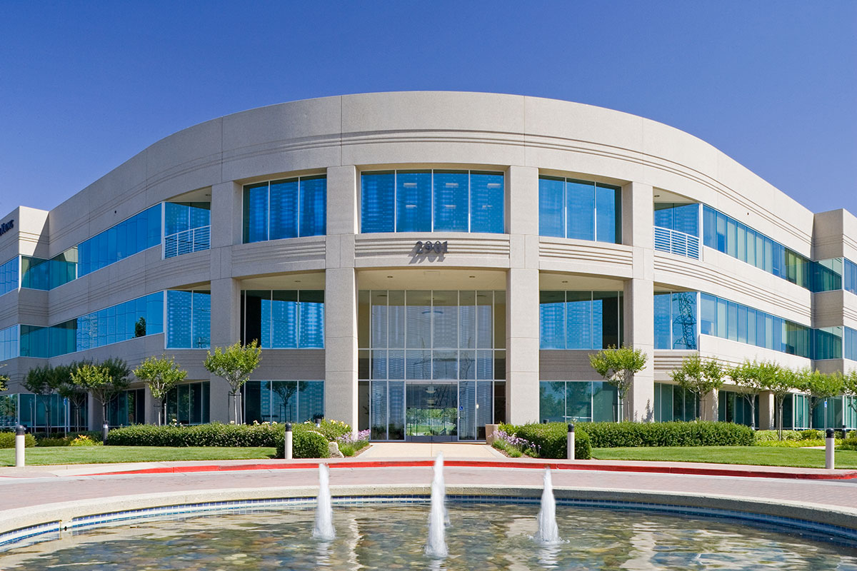 Douglas Corporate Center Roseville Properties Hines