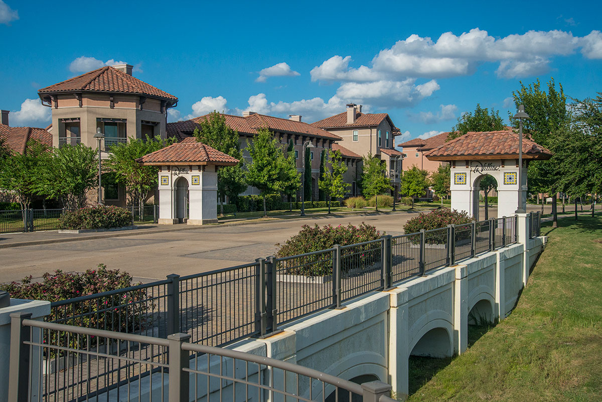 La Villita Townhomes Hines