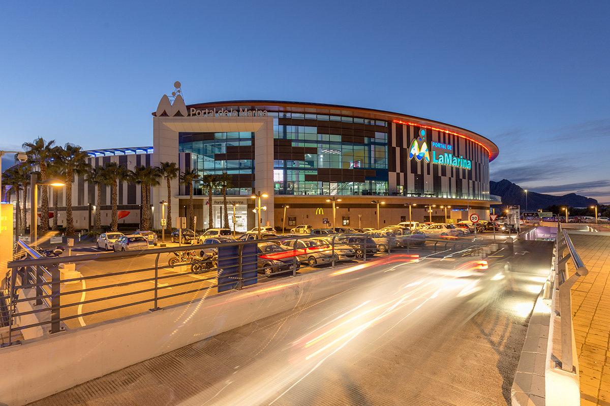 Portal de la Marina Shopping Center