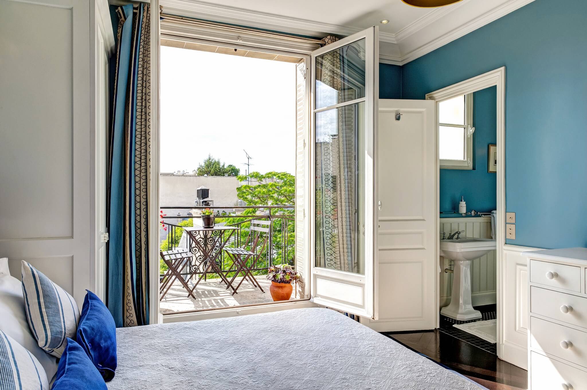 Paris Luxury Apartment Rental Victor Hugo Luxe Haven in