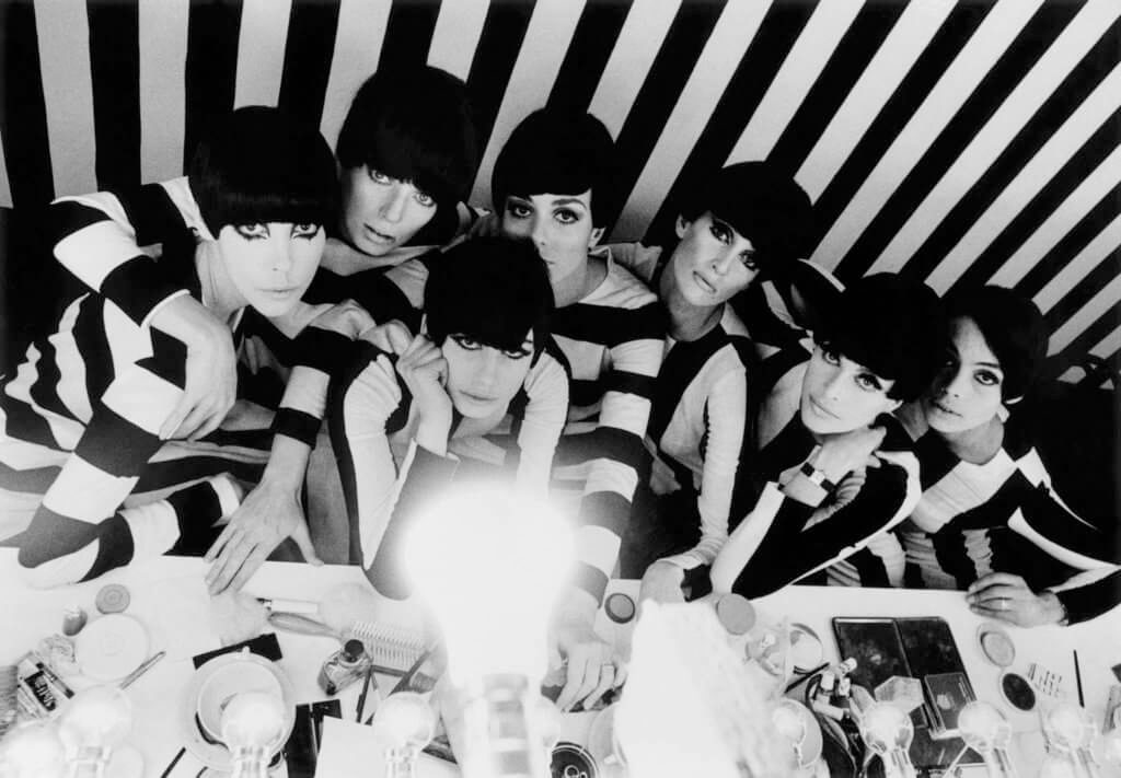 Models backstage, film "Who are you, Polly Magoo?"