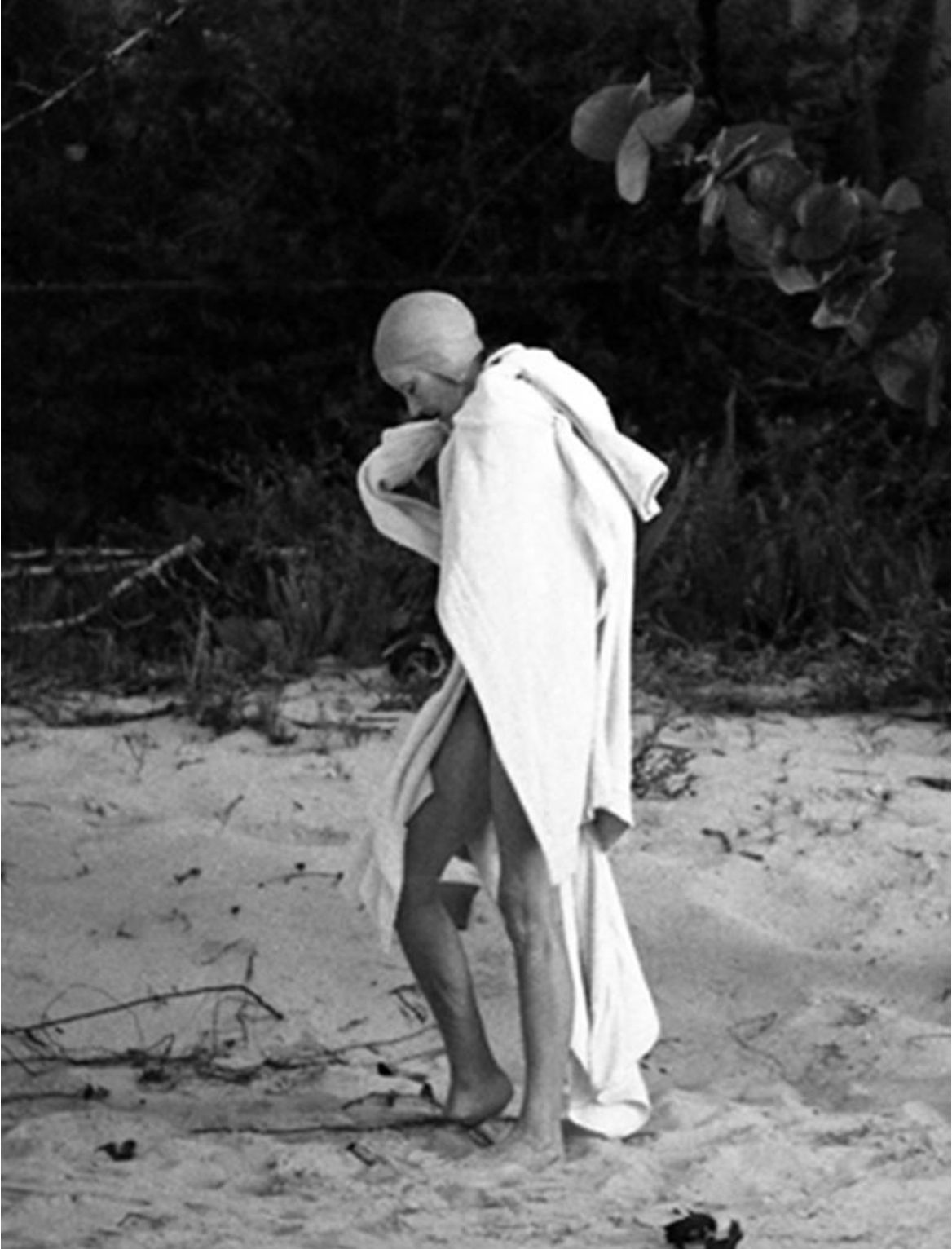 Greta Garbo in Robe 1976