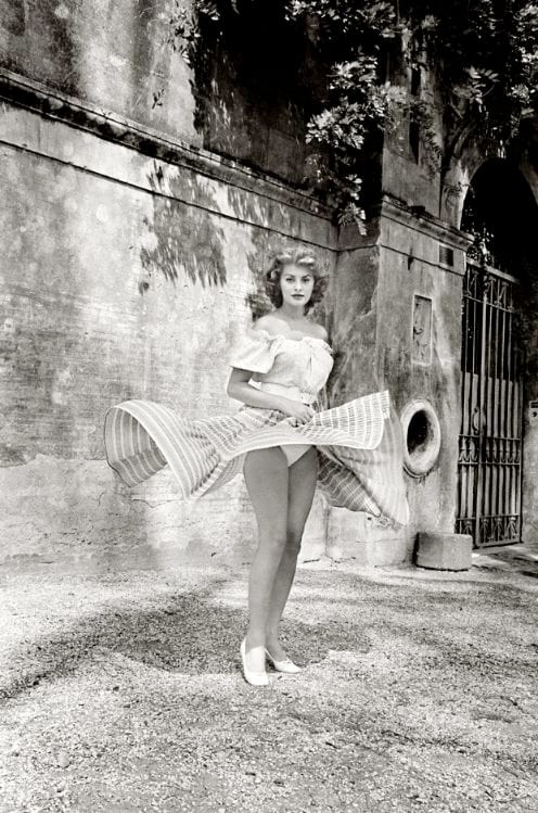 Ormond Gigli, Sophia Loren, Twirling