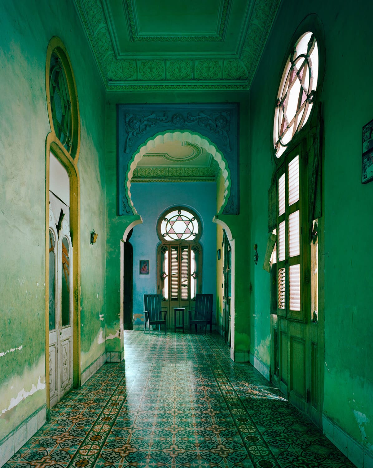 Michael Eastman, Blue Moorish Arch, Havana