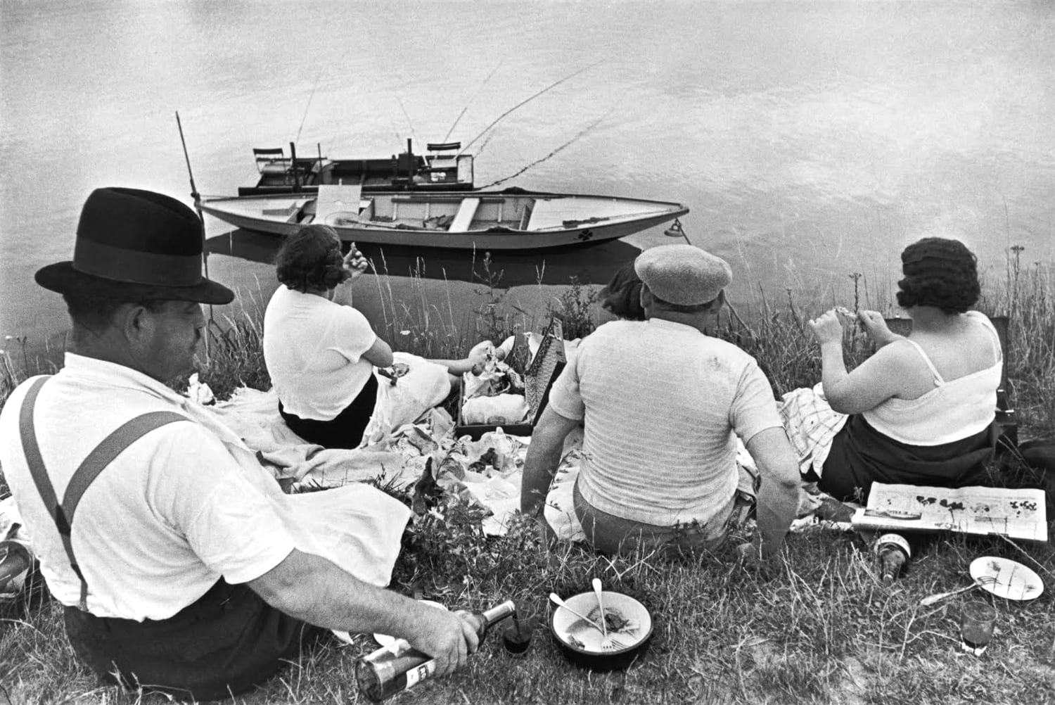 Henri Cartier-Bresson, Picnic on the Banks of the Marne