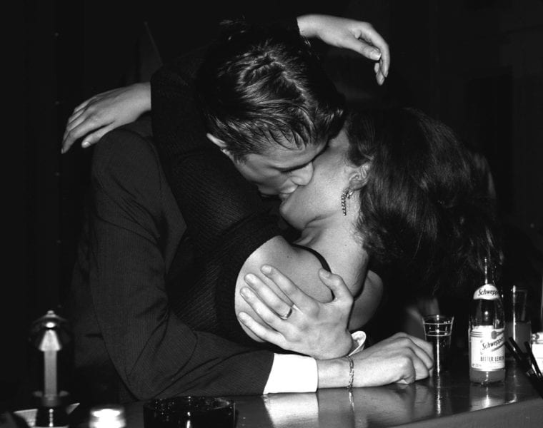 Harry Benson, Berlin Kiss, 1996, Infused dyes sublimated on aluminum