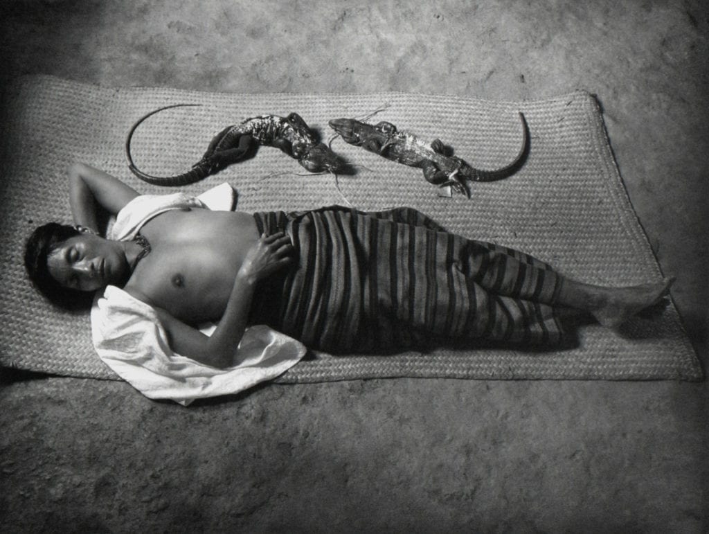 Flor Garduño, Mujer Que Sueña (La), Mexico