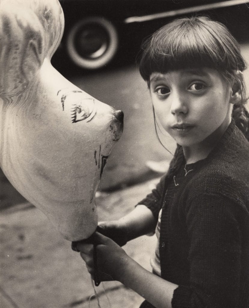 F. B. Grunzweig, Odd Resemblance: Youngster at New York Parade Resembles her Balloon