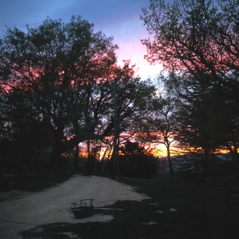 Bernard Faucon, La balancoire sur le chemin