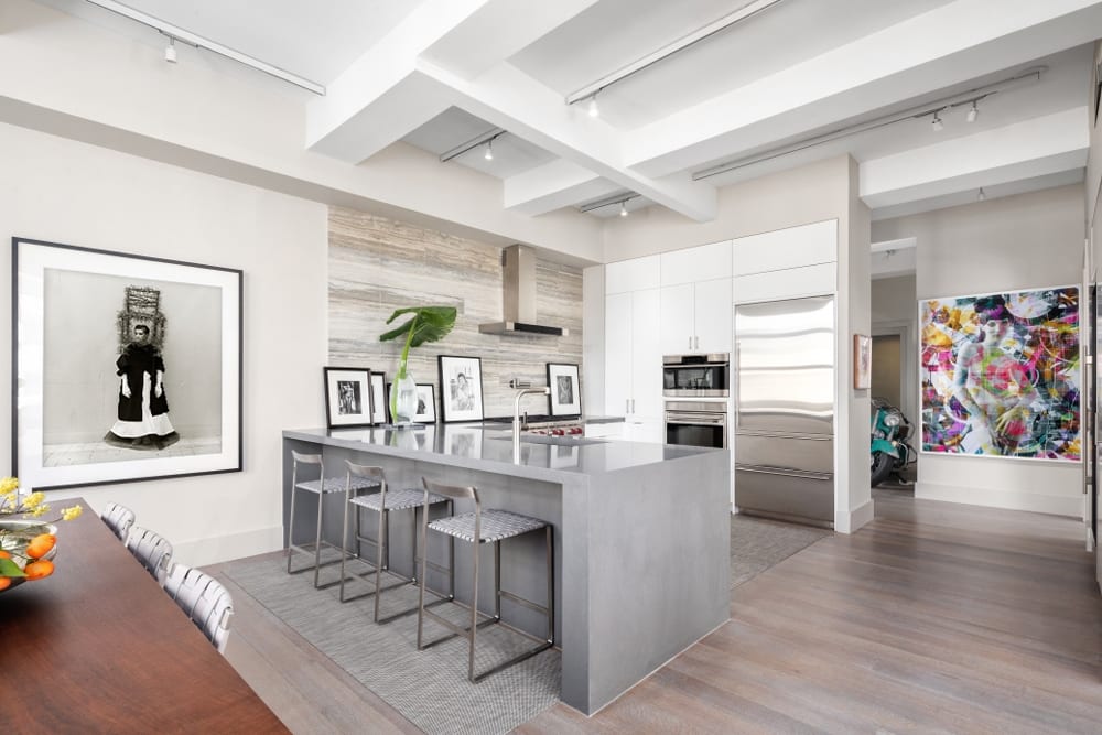 Living with Art, Dining Room 09